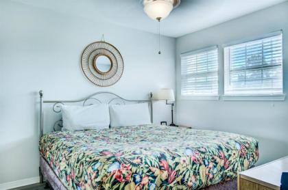 5 C Three Bedroom Townhome - image 8