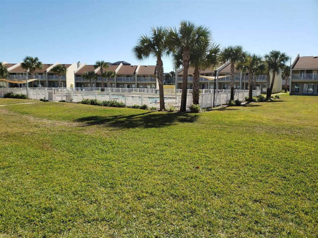 6 A One Bedroom Condo - image 7