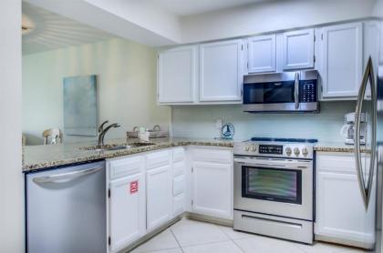 2 C Three Bedroom Townhome - image 11