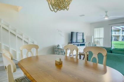 2 C Three Bedroom Townhome - image 8
