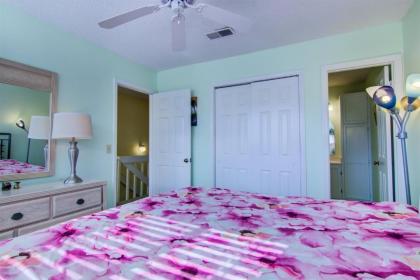 3 A Three Bedroom Townhome - image 10