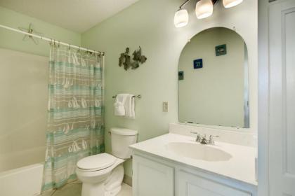 3 A Three Bedroom Townhome - image 14
