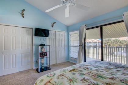 3 A Three Bedroom Townhome - image 5