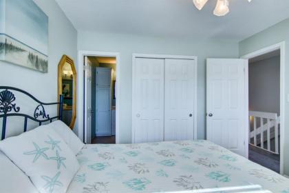 2 B Three Bedroom Townhome - image 13