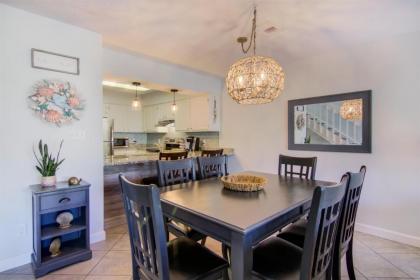 2 B Three Bedroom Townhome - image 18