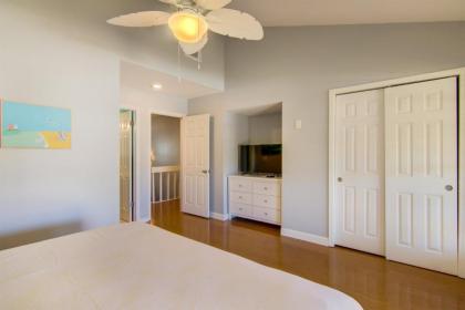 3 C Three Bedroom Townhome - image 2