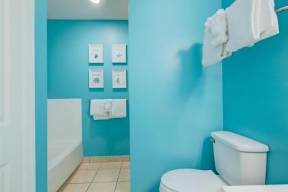 3 C Three Bedroom Townhome - image 7