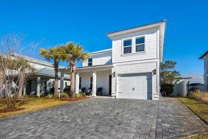 Bikini Bottom by RealJoy Vacations miramar Beach