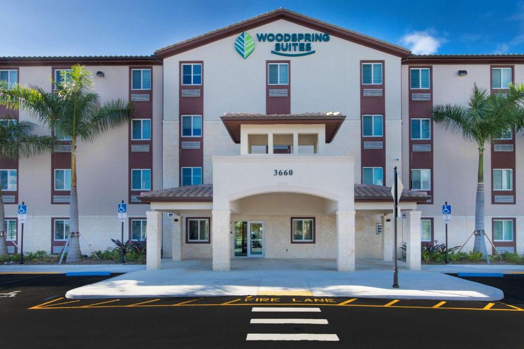 WoodSpring Suites Miramar - main image
