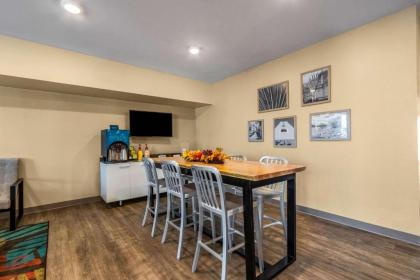 WoodSpring Suites Miramar - image 10
