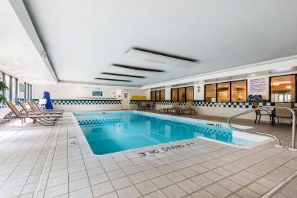 Comfort Inn & Suites Mishawaka-South Bend - image 10