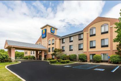 Comfort Inn & Suites Mishawaka-South Bend - image 3