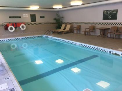 Baymont by Wyndham Mishawaka South Bend Area - image 3