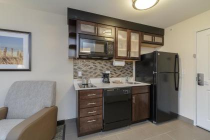 Candlewood Suites Mishawaka an IHG Hotel - image 2