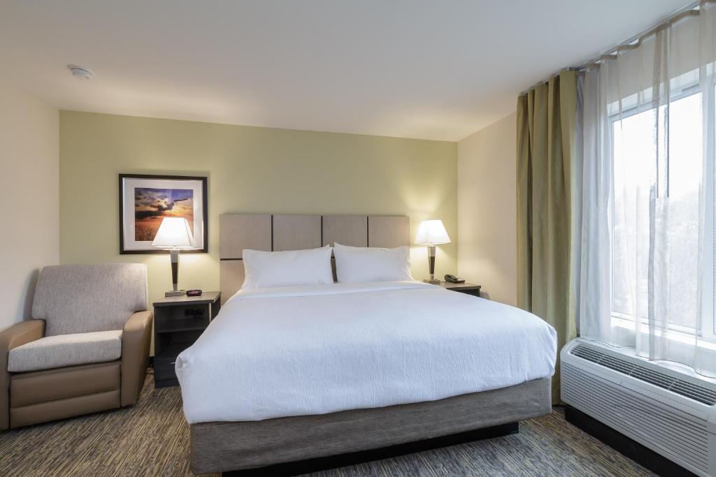 Candlewood Suites Mishawaka an IHG Hotel - image 3