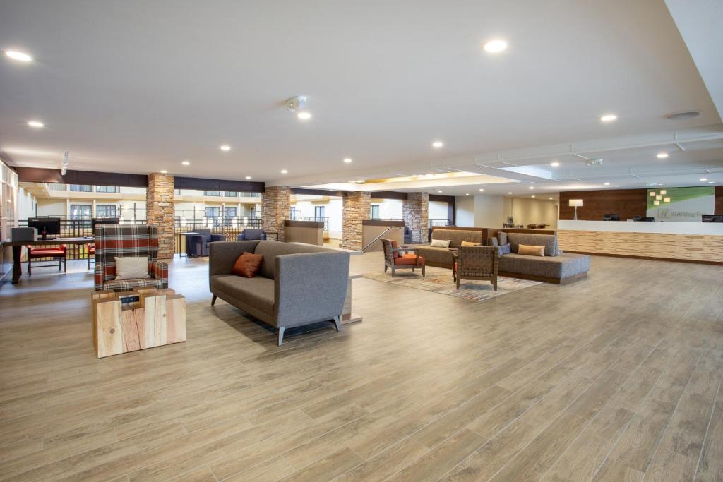 Holiday Inn Missoula Downtown an IHG Hotel - image 2
