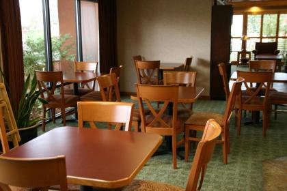 Hampton Inn Missoula - image 14