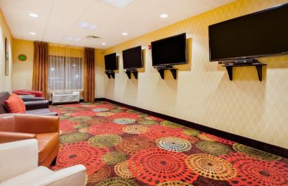 Holiday Inn Express and Suites Missoula an IHG Hotel - image 13