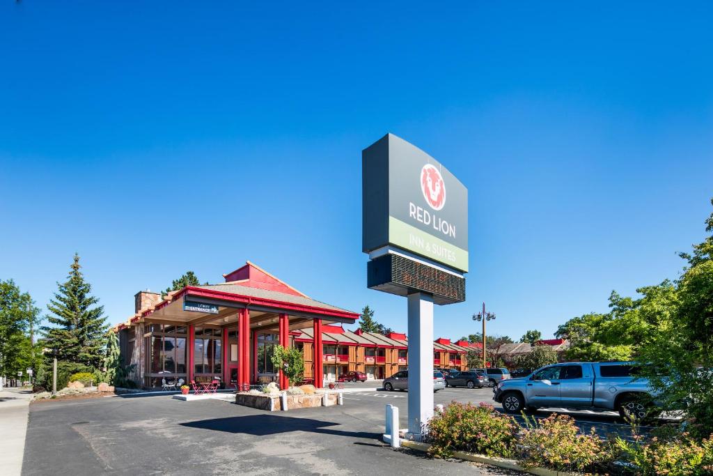 Red Lion Inn Missoula - image 4