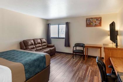 Econo Lodge Missoula - image 14