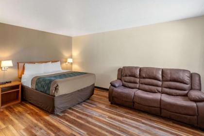 Econo Lodge Missoula - image 9