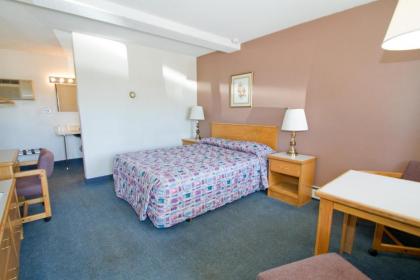 Brooks St. Motor Inn - image 15