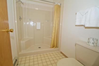 Brooks St. Motor Inn - image 6