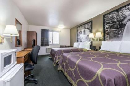 Super 8 by Wyndham Missoula/Reserve St. - image 3