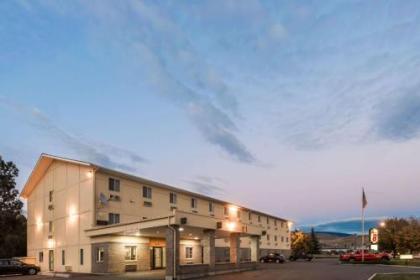Super 8 by Wyndham Missoula/Reserve St. - image 6