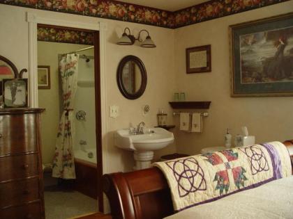 Blue Mountain Bed and Breakfast - image 14