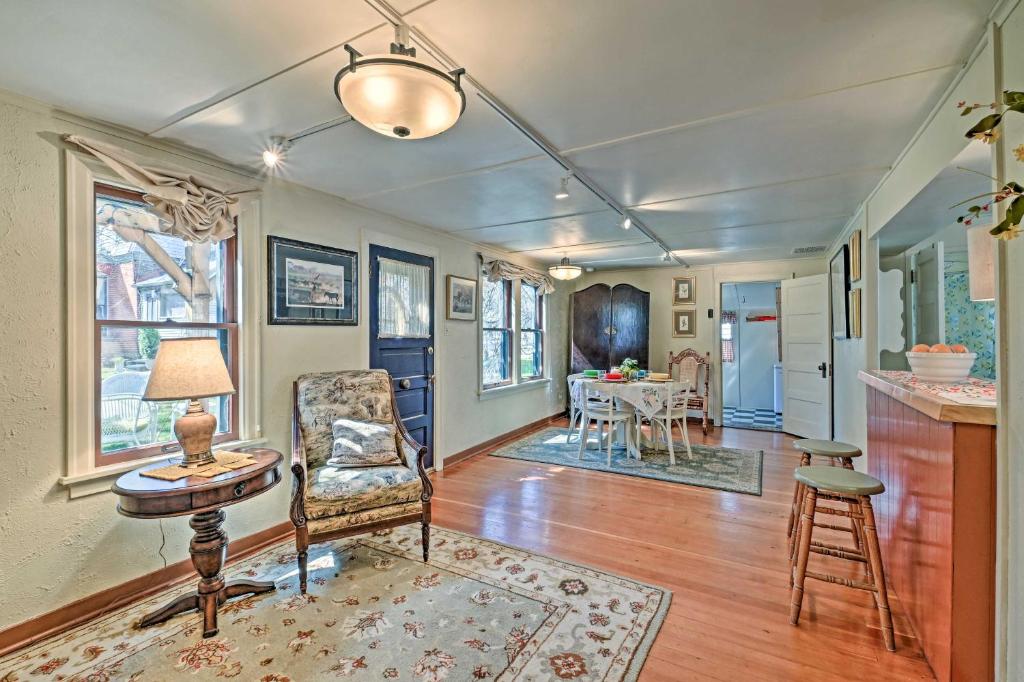 Historic 1890 Carriage House In Dtwn Missoula - main image