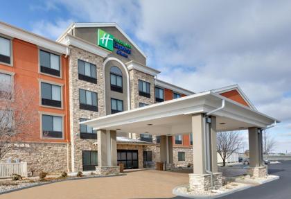 Holiday Inn Express & Suites Mitchell an IHG Hotel - image 13