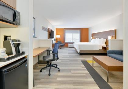Holiday Inn Express & Suites Mitchell an IHG Hotel - image 4