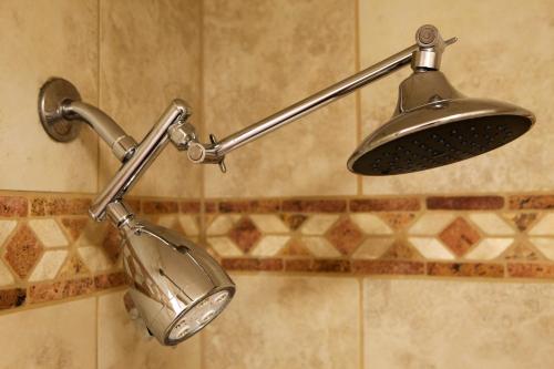 Best Western Plus Greenwell Inn - image 2