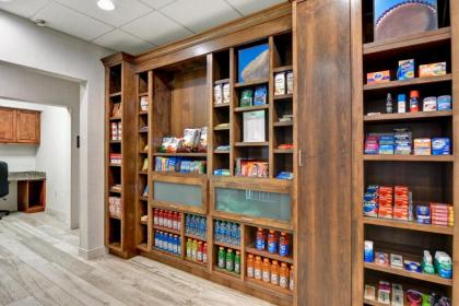 Hampton Inn Moab - image 20