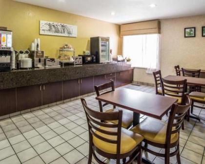 Quality Inn Moab Slickrock Area - image 2