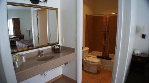 Adventure Inn Moab - image 5