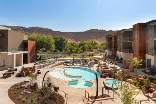Hoodoo Moab Curio Collection By Hilton - image 5