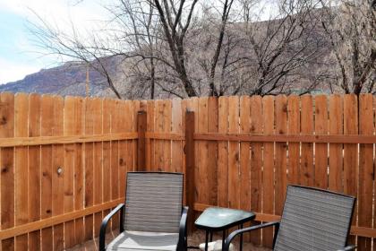 St Danes Pinyon Pine Cabin - image 40