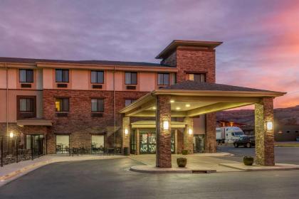 Sleep Inn  Suites moab near Arches National Park Utah