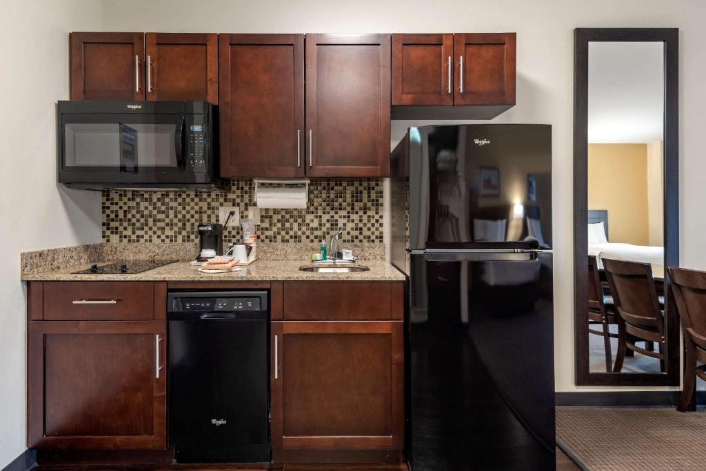 MainStay Suites Moab near Arches National Park - main image