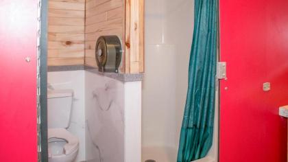 Outdoor Glamping Destination Residence RV OK40 - image 10