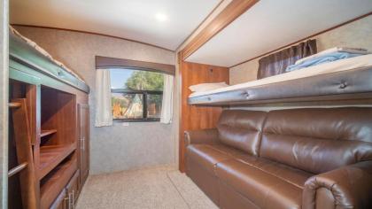 Outdoor Glamping Jayco RV OK53 - image 33
