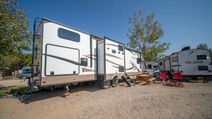 Outdoor Glamping Rockwood Trailer OK27 - image 37