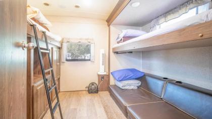 Outdoor Glamping Rockwood Trailer OK27 - image 1