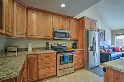 Moab Townhome with Hot Tub and Patio - Near Arches - image 10