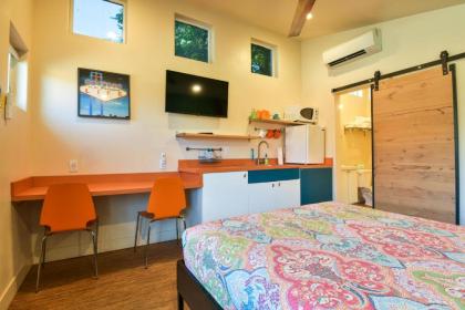 West 2 - Kokopelli West studio. Downtown Location - image 10