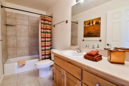 RV Y1   Stunning townhome Close to Arches Private Hot tub moab Utah