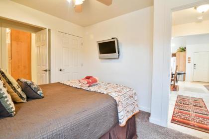 RV Y1 - Stunning townhome Close to Arches Private Hot Tub - image 4