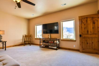 PR 16 - Luxury home with shared pool hot tub - image 4